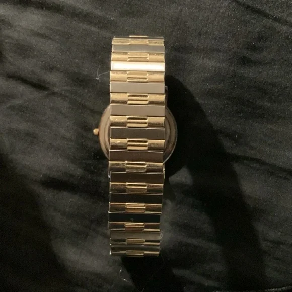 Women’s Cenere Watch - Picture 3 of 3